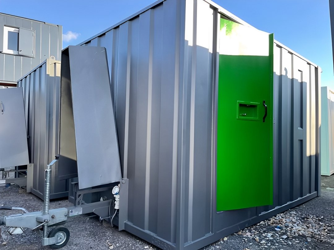 12 x 7.5ft Towable Mobile Welfare Unit With Diesel Generator