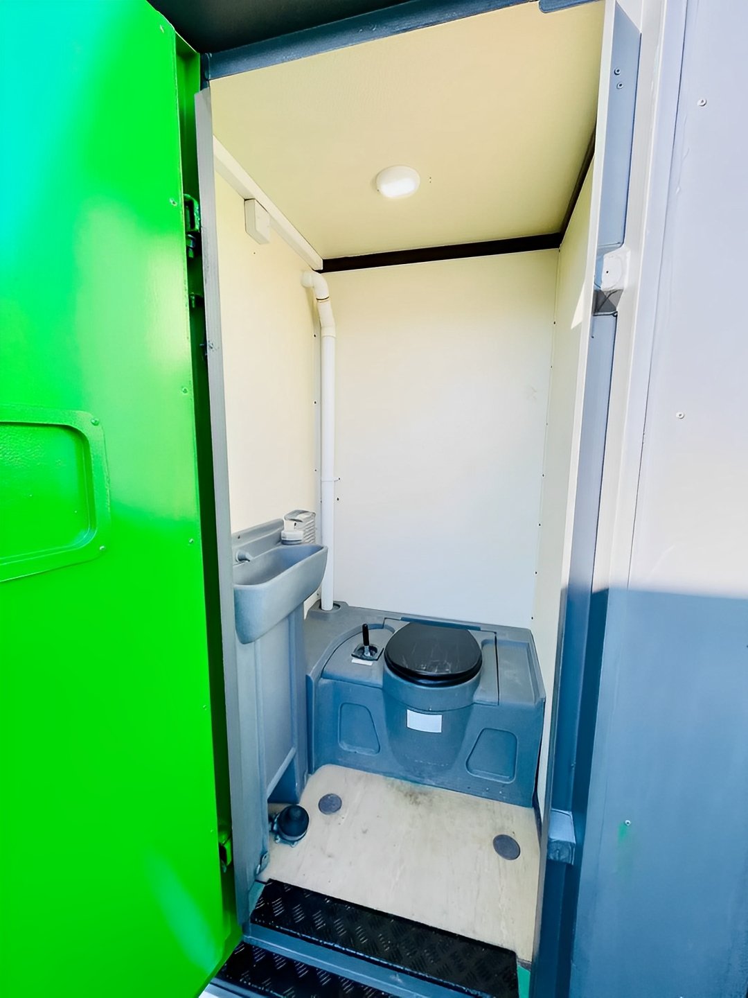 12 x 7.5ft Towable Mobile Welfare Unit With Diesel Generator - Image 12