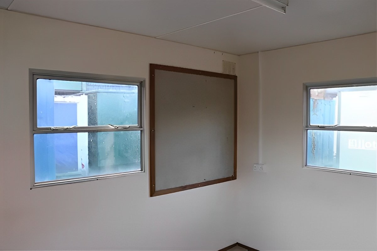 12Ft x 8Ft Steel Anti-Vandal Canteen Cabin - Image 6