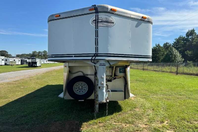 Used 2000 Sundowner 7304LQ 3 Horse Trailer with 9' Short Wall - Image 14