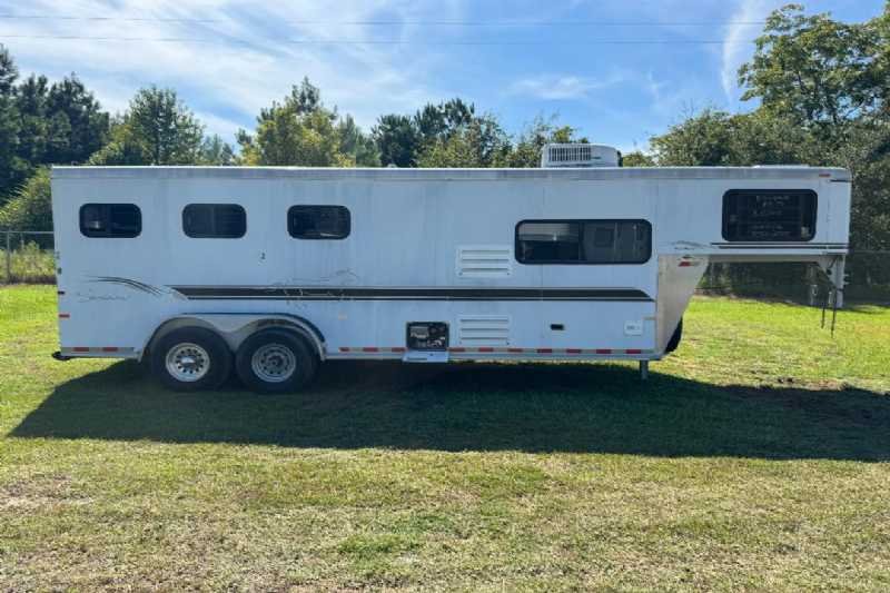 Used 2000 Sundowner 7304LQ 3 Horse Trailer with 9' Short Wall