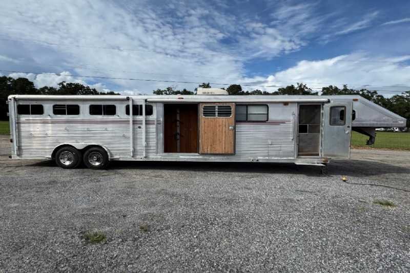 Used 1996 4 Star 8414LQ 4 Horse Trailer with 14' Short Wall - Image 24