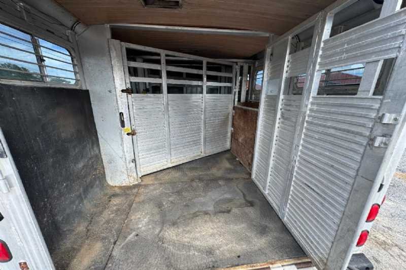Used 1996 4 Star 8414LQ 4 Horse Trailer with 14' Short Wall - Image 6