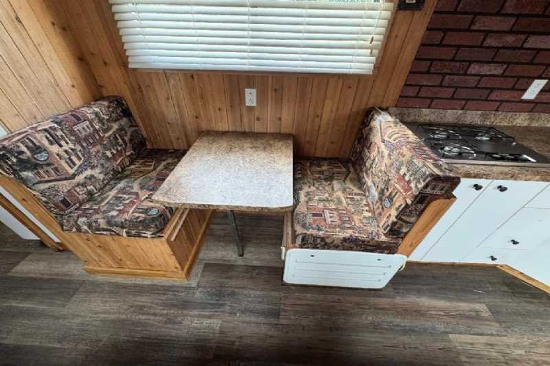 Used 1996 4 Star 8414LQ 4 Horse Trailer with 14' Short Wall - Image 16