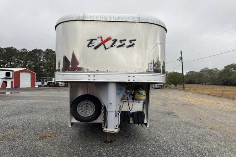 Used 2006 Exiss ES307LQ 3 Horse Trailer with 7' Short Wall - Image 22
