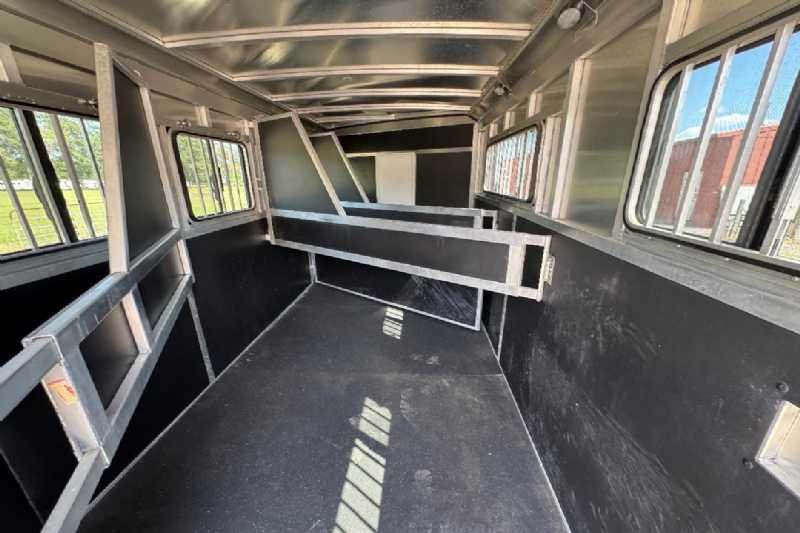 Used 2020 Shadow M-69286S-4SL-GN-E-10'6 LQ 4 Horse Trailer with 11' Short Wall - Image 8