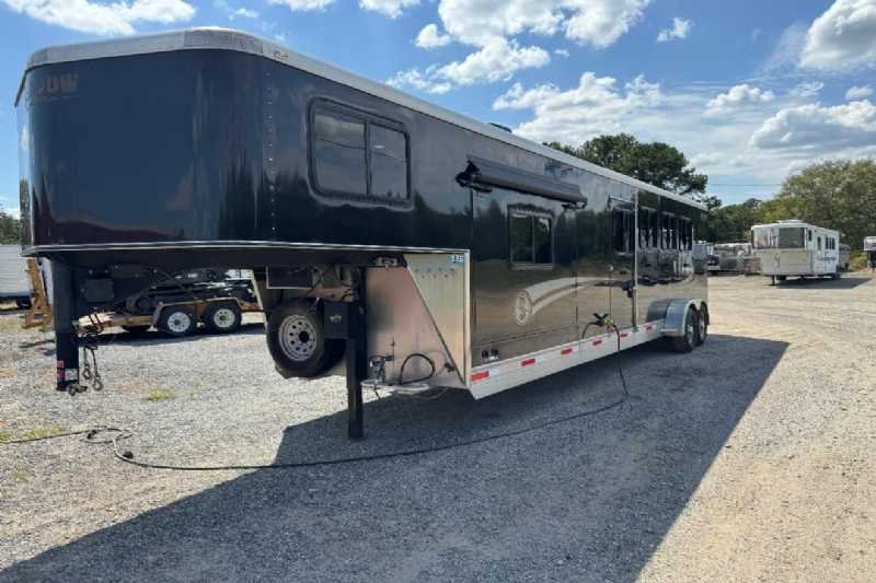 Used 2020 Shadow M-69286S-4SL-GN-E-10'6 LQ 4 Horse Trailer with 11' Short Wall - Image 24