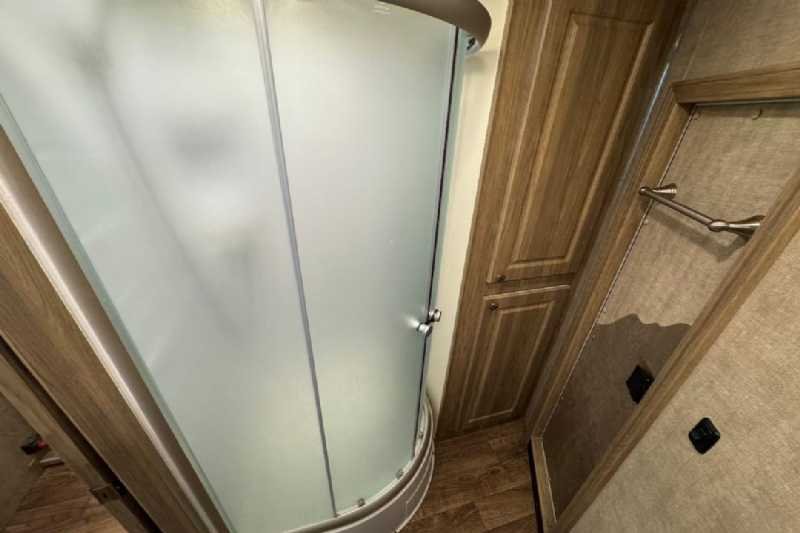 Used 2020 Shadow M-69286S-4SL-GN-E-10'6 LQ 4 Horse Trailer with 11' Short Wall - Image 12