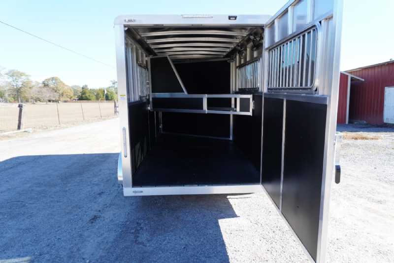 New 2026 Shadow 3HBPDLX 3 Horse Trailer with 2' Short Wall - Image 6