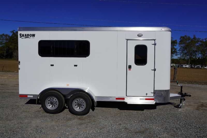 New 2026 Shadow 3HBPDLX 3 Horse Trailer with 2' Short Wall - Image 15