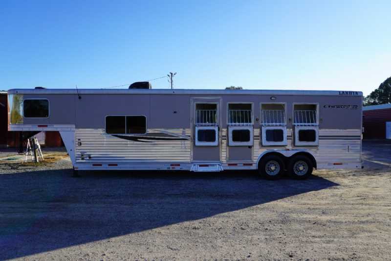 Used 2013 Lakota CHARGER 4 Horse Trailer with 13' Short Wall 4 Horse Trailer with 11' Short Wall - Image 25