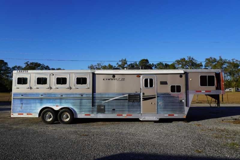 Used 2013 Lakota CHARGER 4 Horse Trailer with 13' Short Wall 4 Horse Trailer with 11' Short Wall