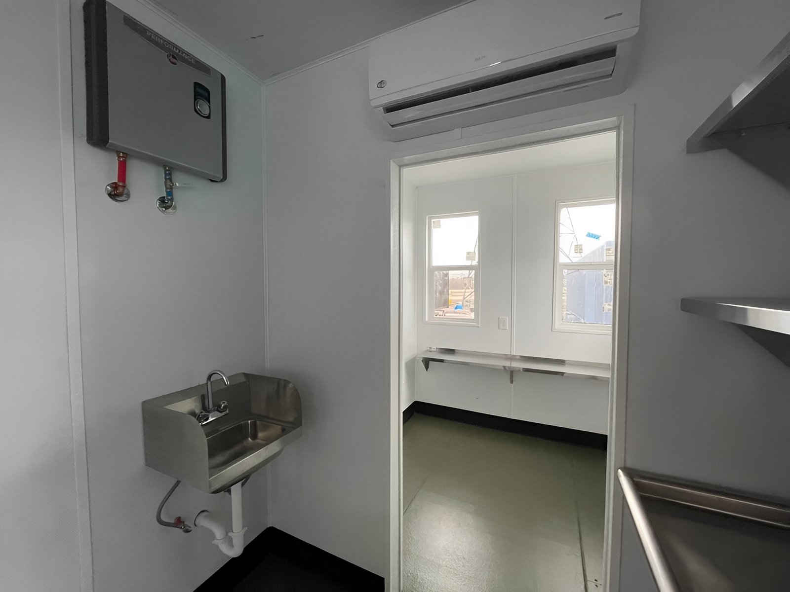 40ft Shipping Container Bar - Image 5