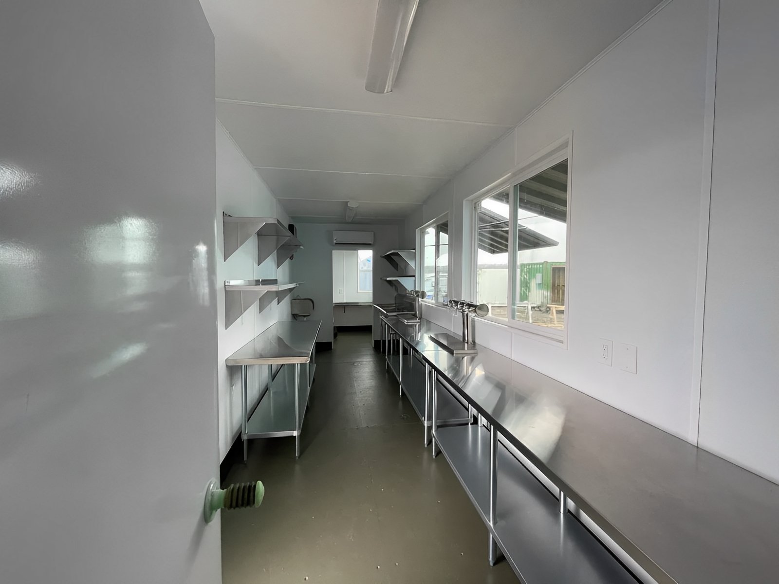 40ft Shipping Container Bar - Image 8