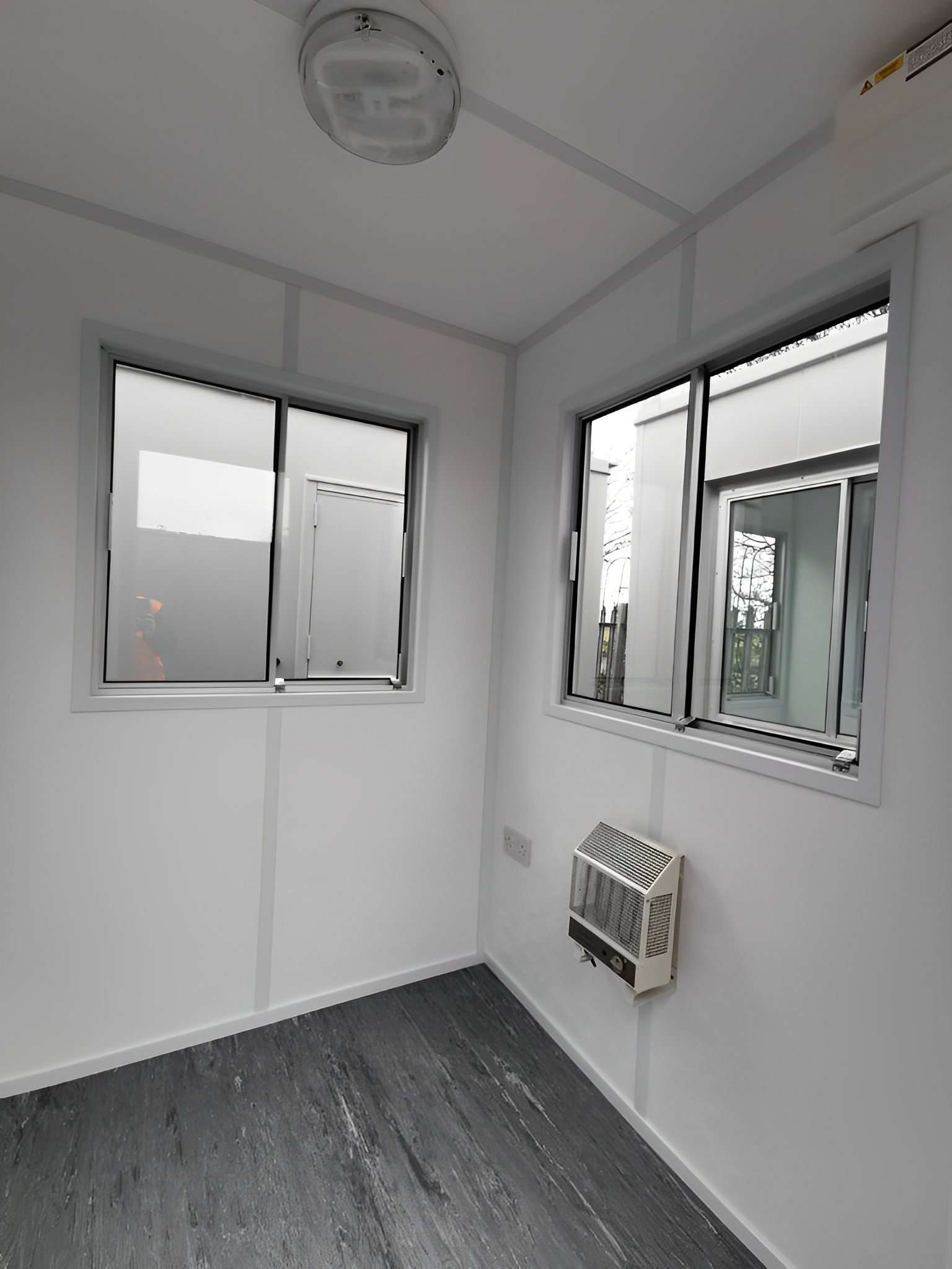 6Ft x 6Ft Single Guard Hut - Image 3