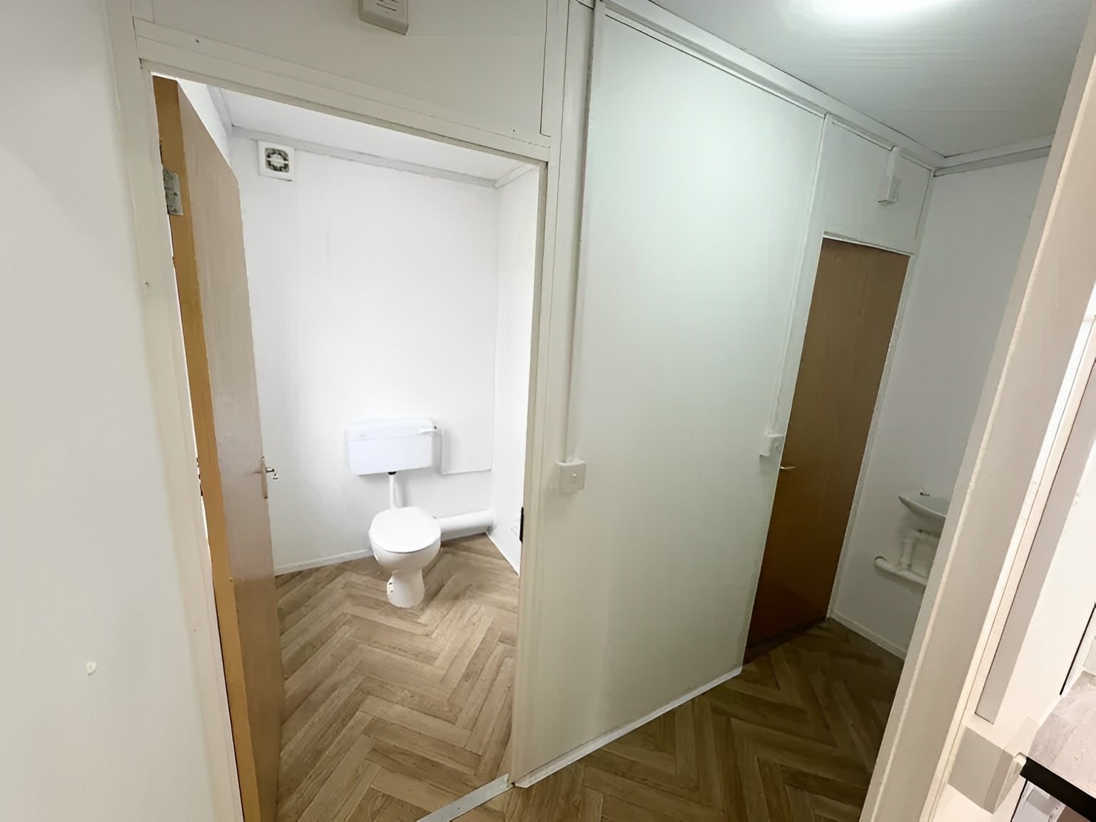 Custom 32Ft × 10ft Cabin Office + Canteen + 1+1 WC Wash Rooms Anti-Vandal - Image 8