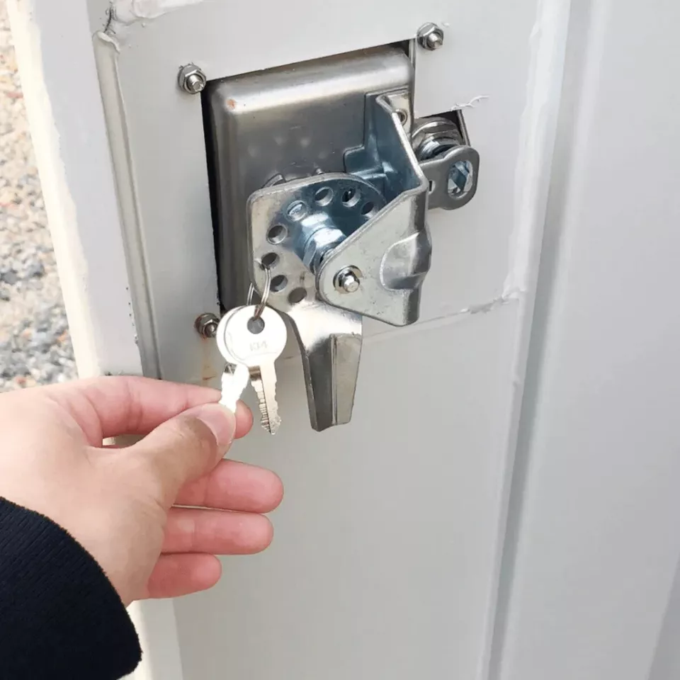 8ft Cubic Shipping Container w/Door+Window 8’Lx6.7’Wx7.4’H - Image 7