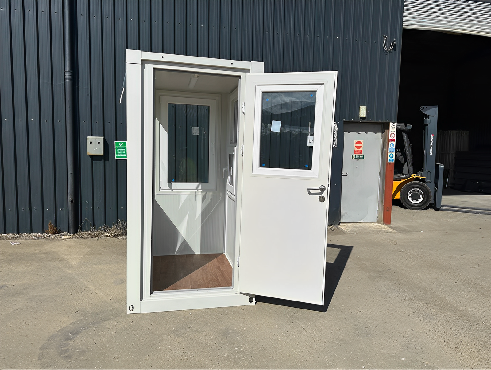 Single Guard Hut - Image 2