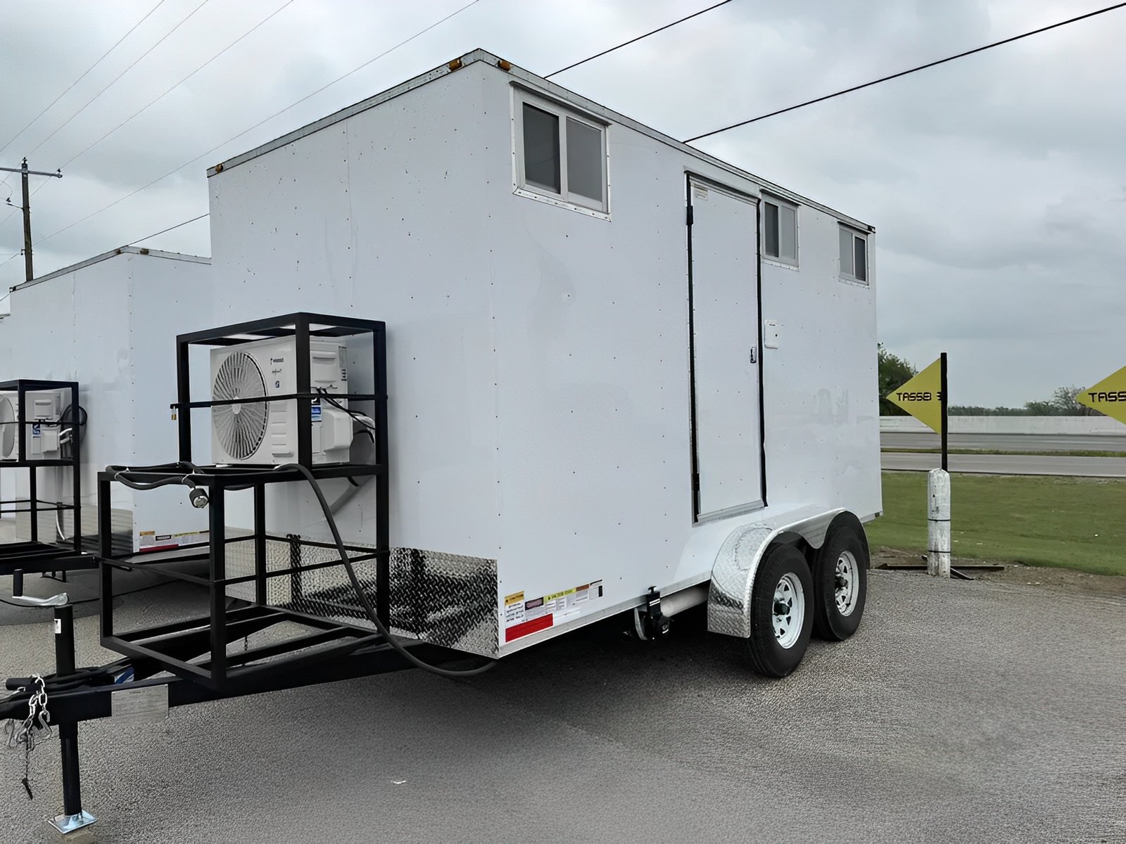 Upscale 2 Station Portable Restroom Trailer 7′ x 14′ - Image 2