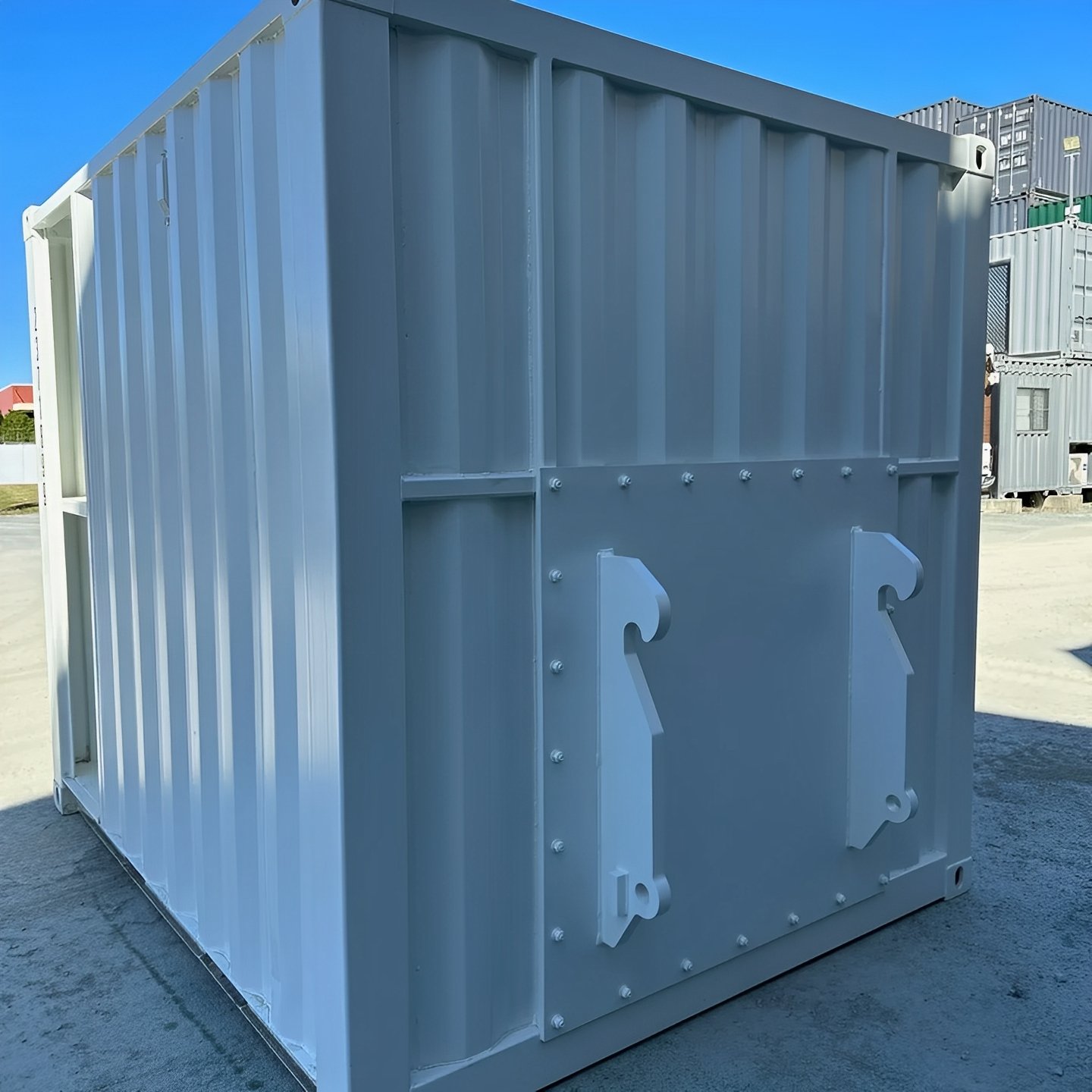 White Modified 10ft Shipping Container with AC - Image 3